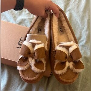 UGG bow slippers brand new